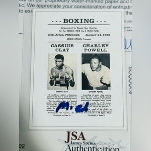 Muhammad Ali Hand Signed Boxing Trading Card Read Description JSA Boxing History